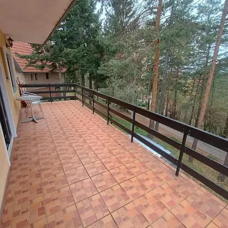 Apartamento Crni Vrh *